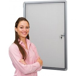 Whiteboardskab med l�ge og l�s